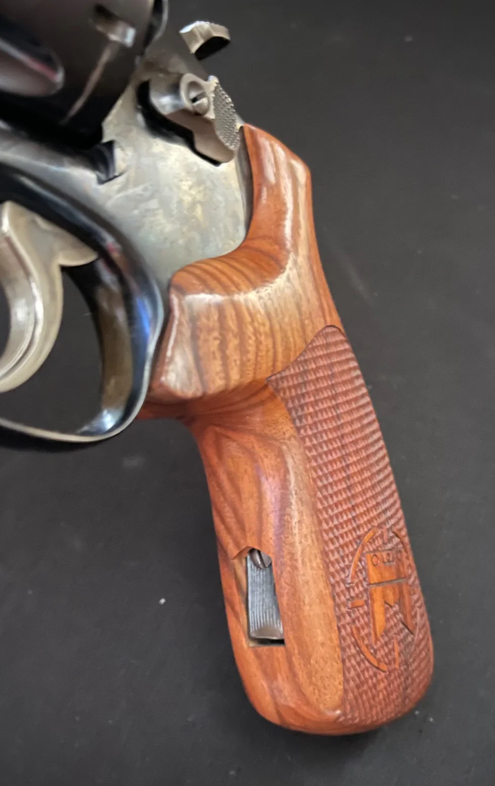 Miculek S&W Revolver Grip w/ Miculek Crosshair/Sight logo - Image 3